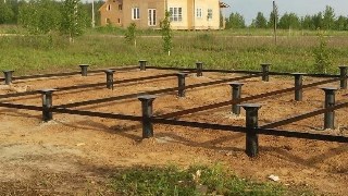 Установка и монтаж - винтовые сваи в Видном для свайного фундамента дома. Цена от 2070 руб - видео закручивание
